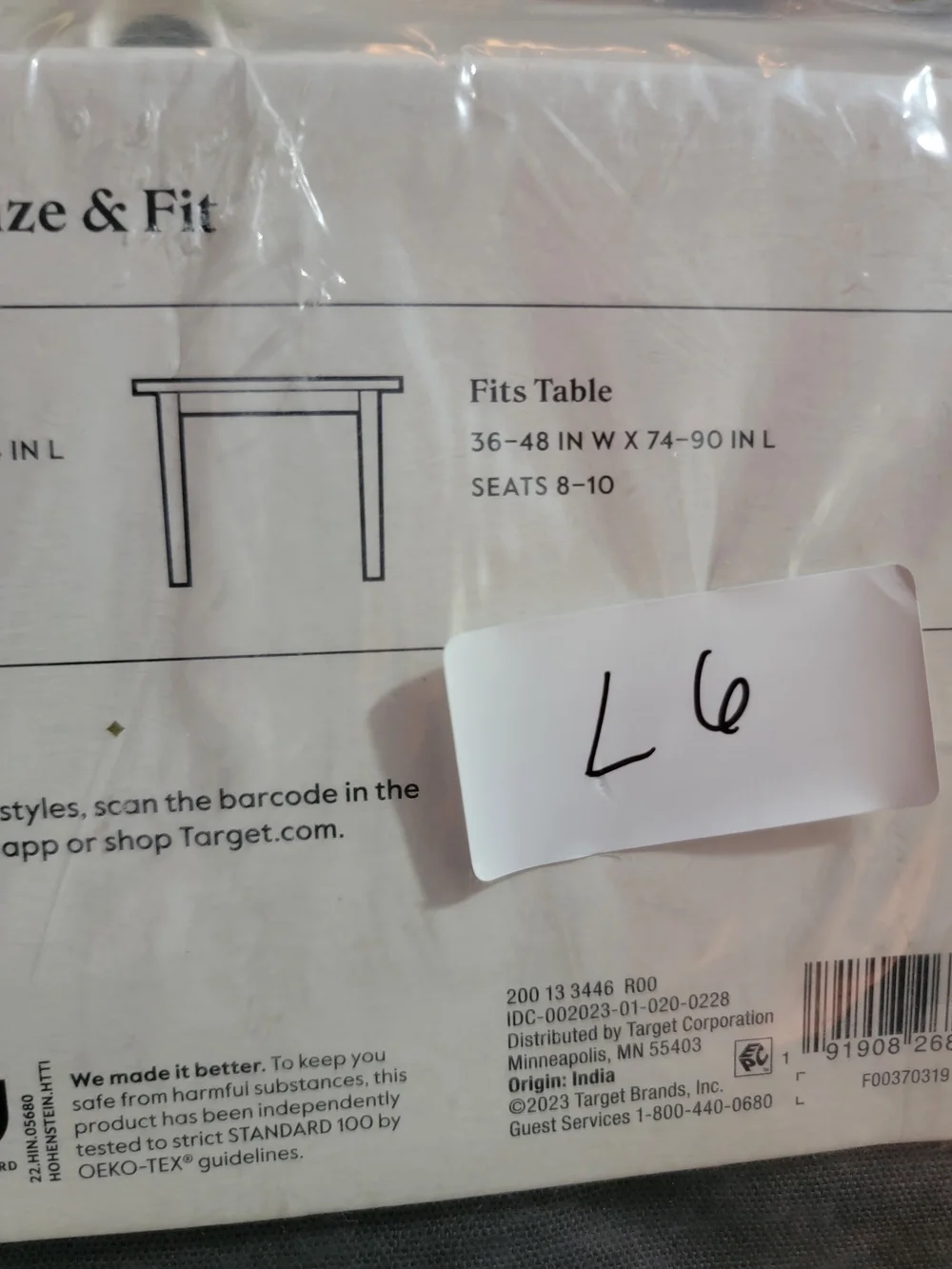 Threshold Rectangular Tablecloth/ 4 Threshold Washable Napkins Set